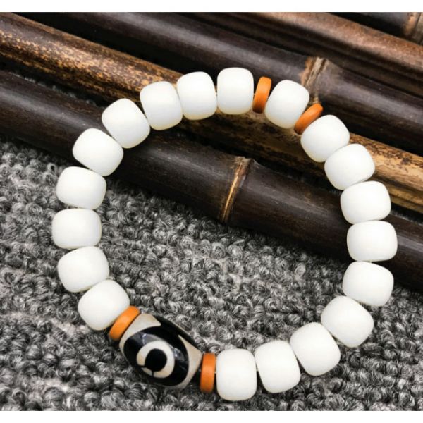 Браслет "Біла ДЗИ" 3 ока з білого нефриту