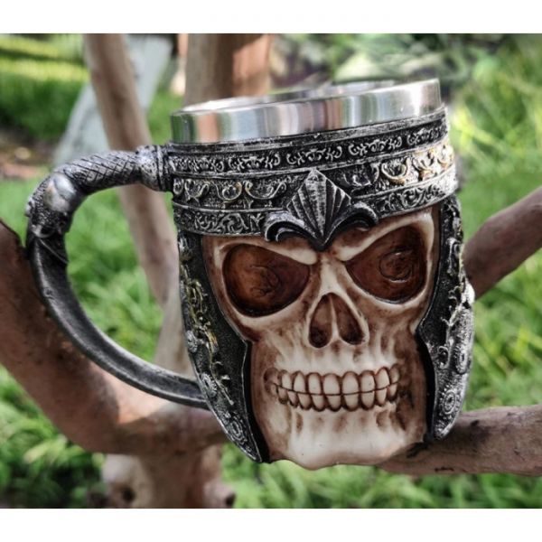 Чаша ЧЕРЕП У ШОЛОМІ З ПОЛІСТОУНА