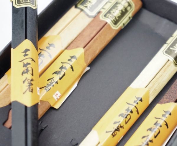 Палички для суші трикутні дерев'яні асорті 5 видів набір 5 пар